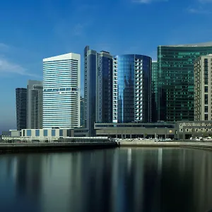 酒店 迪拜海滨丽笙布鲁酒店 *****