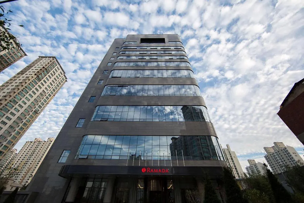 Hotel Ramada By Wyndham Seoul Sindorim